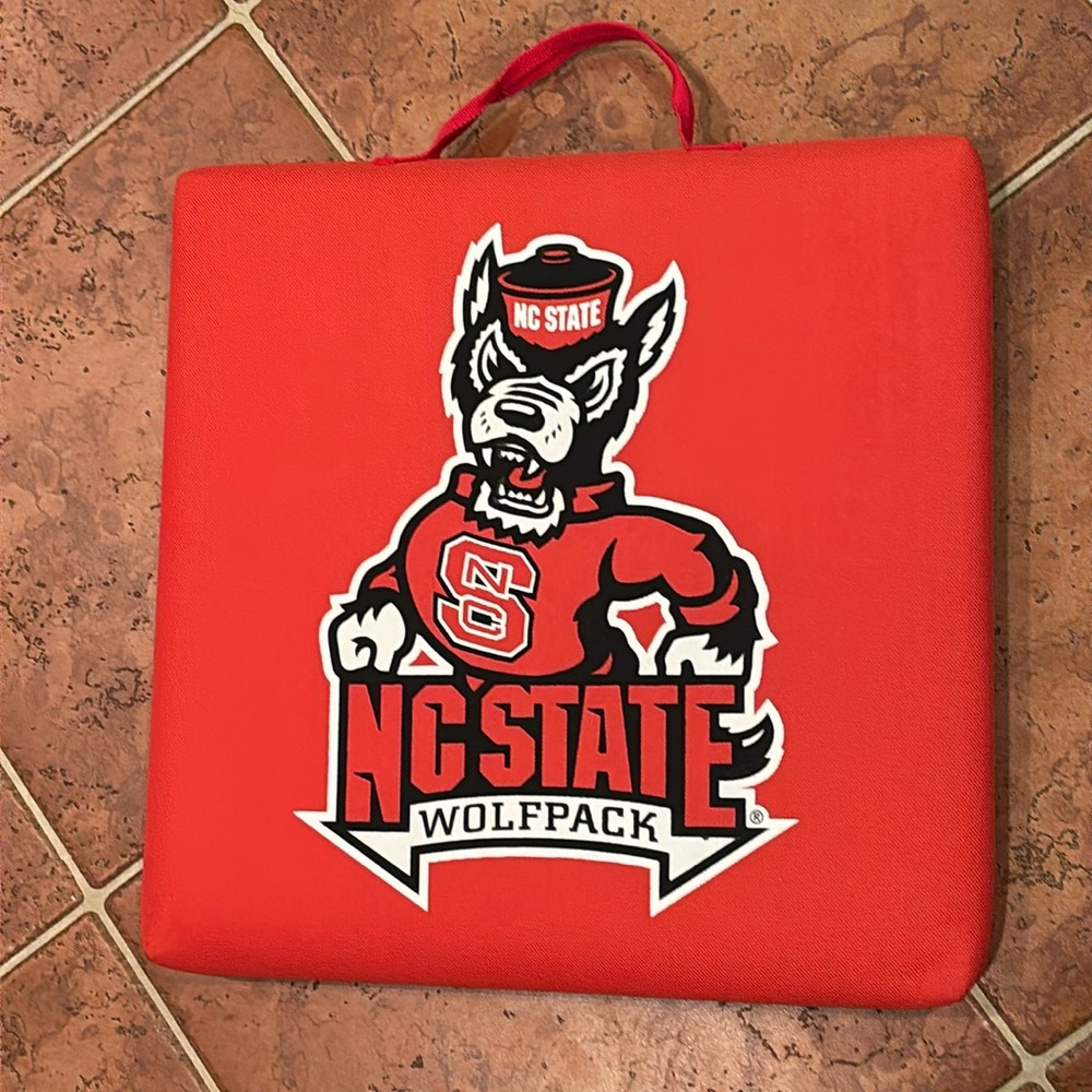 NC STATE Wolfpack stadium seat cushion